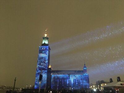 Nobelovská světla: 100 let Stockholmské radnice
